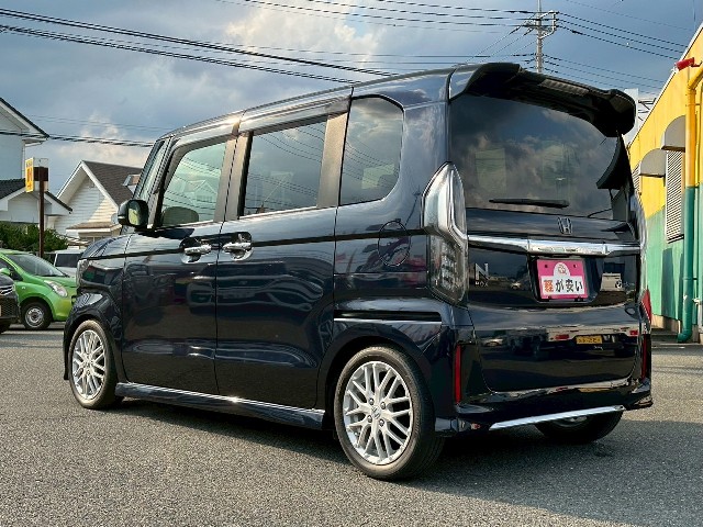 ホンダ N-BOXカスタム7枚目