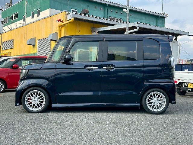 ホンダ N-BOXカスタム8枚目
