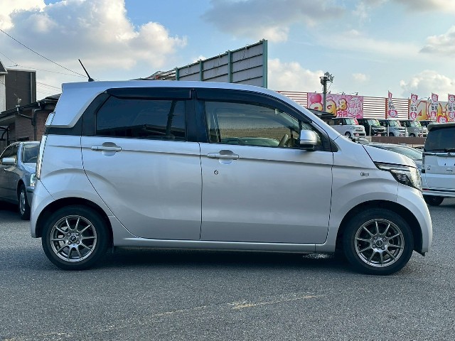 ホンダ N-WGN4枚目
