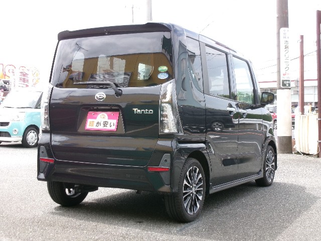 ダイハツ タントカスタム5枚目