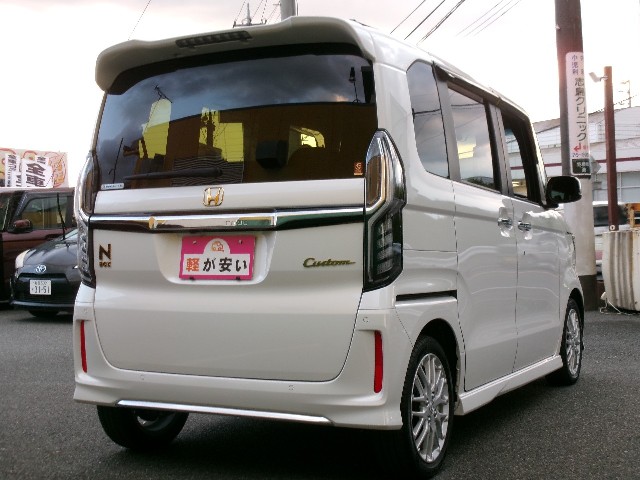ホンダ N-BOXカスタム5枚目