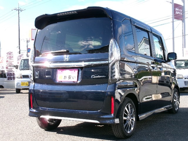 ホンダ N-BOXカスタム5枚目