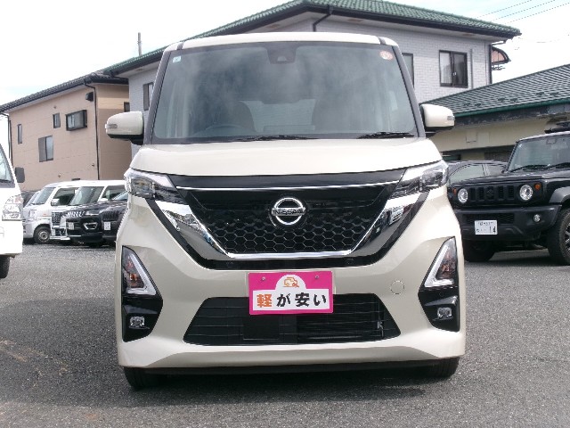 ニッサン ルークス2枚目