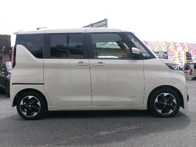 ニッサン ルークス4枚目