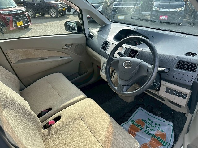 ダイハツ ムーヴ9枚目