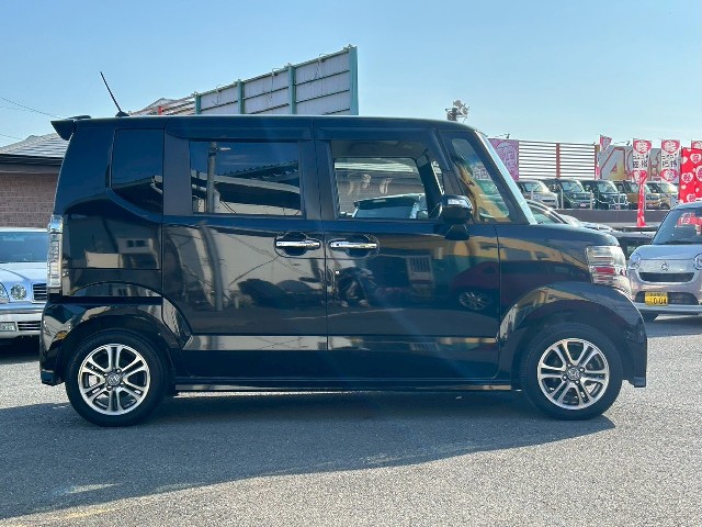 ホンダ N-BOXカスタム4枚目