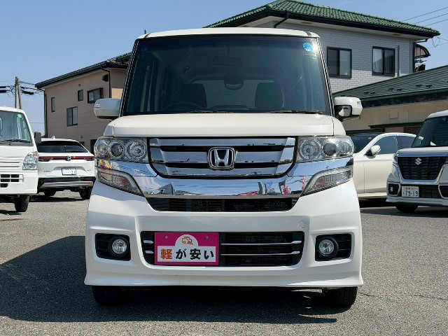 ホンダ N-BOXカスタム2枚目