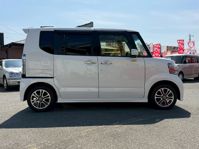 ホンダ N-BOXカスタム4枚目