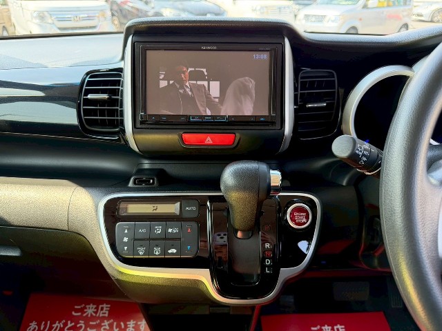 ホンダ N-BOXカスタム11枚目