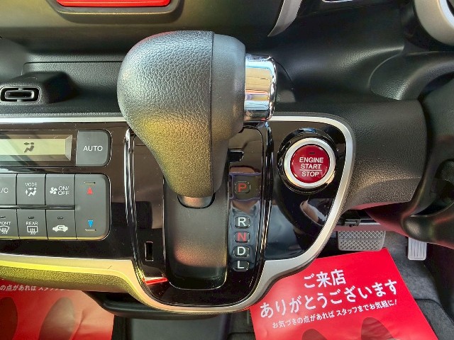 ホンダ N-BOXカスタム14枚目