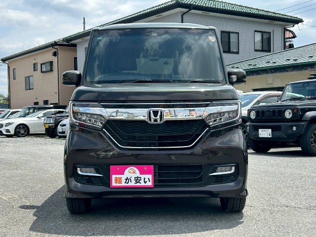 ホンダ N-BOXカスタム2枚目