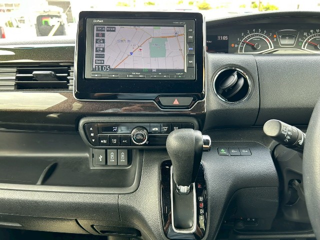 ホンダ N-BOXカスタム12枚目