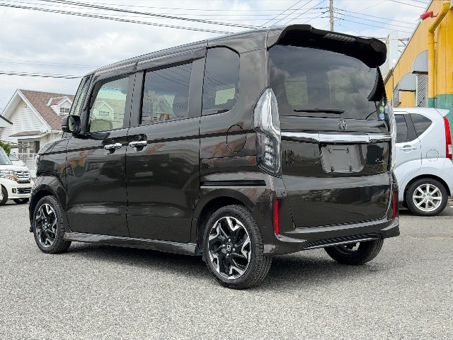 ホンダ N-BOXカスタム7枚目