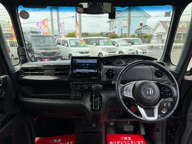 ホンダ N-BOXカスタム10枚目