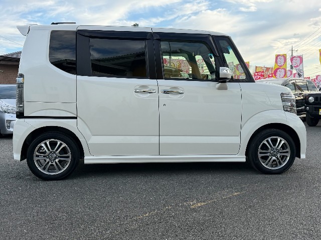 ホンダ N-BOXカスタム4枚目