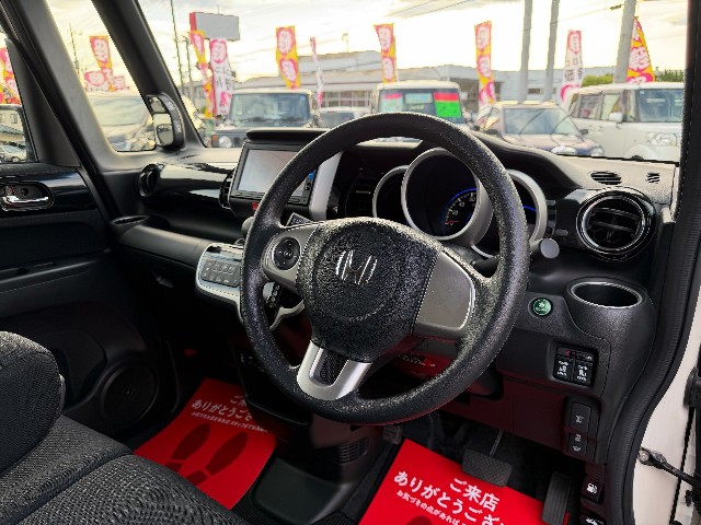 ホンダ N-BOXカスタム10枚目