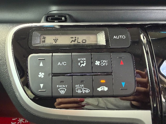 ホンダ N-BOXカスタム16枚目