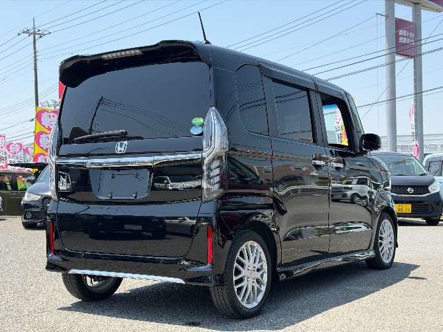 ホンダ N-BOXカスタム4枚目