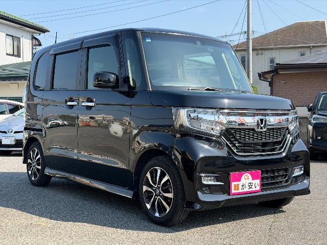 ホンダ N-BOXカスタム2枚目
