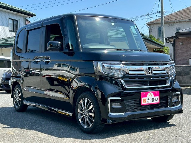 ホンダ N-BOXカスタム2枚目