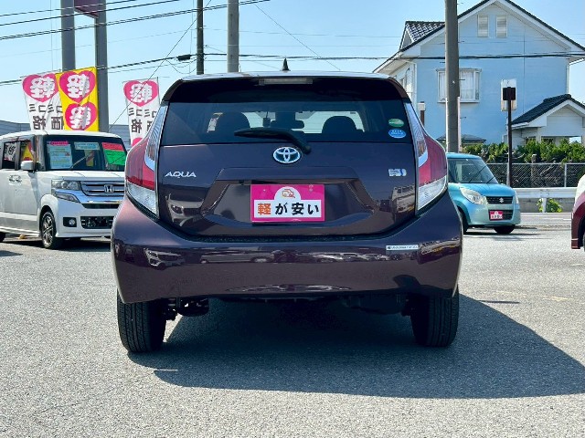 トヨタ アクア5枚目