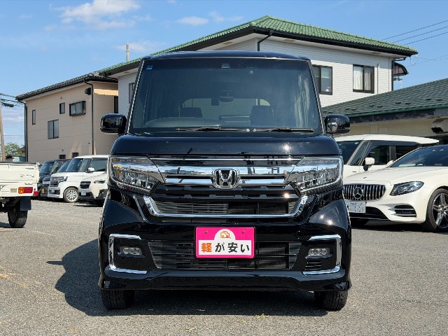 ホンダ N-BOXカスタム2枚目