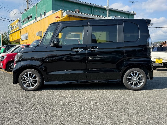ホンダ N-BOXカスタム8枚目