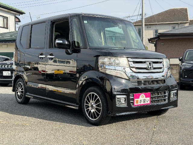 ホンダ N-BOXカスタム3枚目
