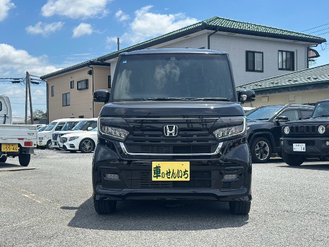 ホンダ N-BOXカスタム2枚目