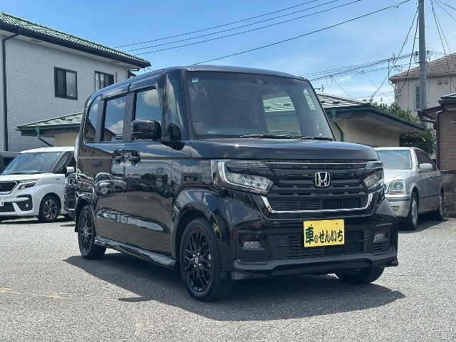 ホンダ N-BOXカスタム3枚目