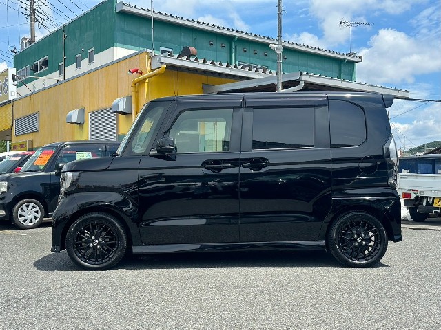ホンダ N-BOXカスタム8枚目