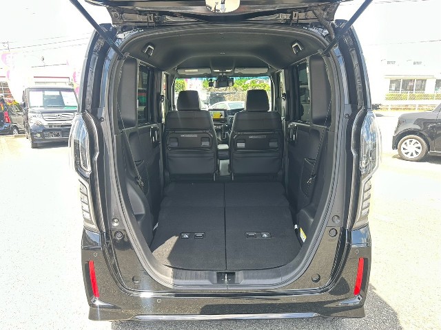 ホンダ N-BOXカスタム18枚目