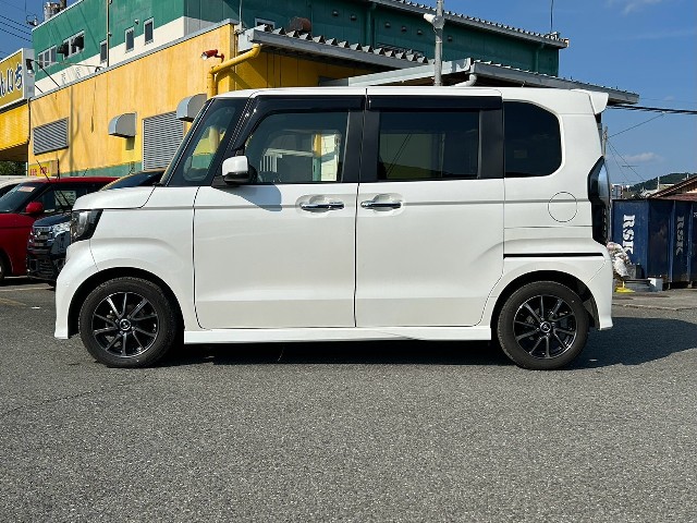 ホンダ N-BOXカスタム8枚目