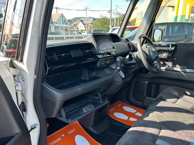 ホンダ N-BOXカスタム16枚目